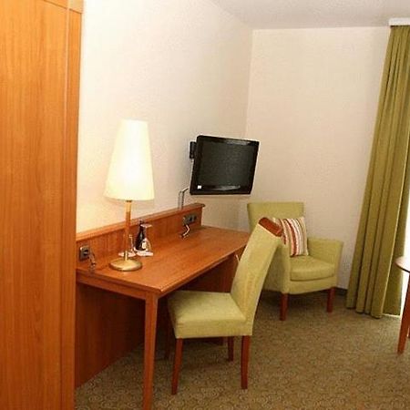 Landhotel Moellhagen Schulp bei Nortorf Dış mekan fotoğraf